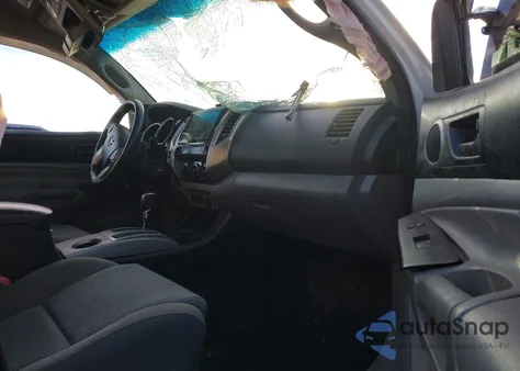 2014 Toyota Tacoma Base V6 z USA, uszkodzony, nr VIN 5TFLU4EN5EX107301